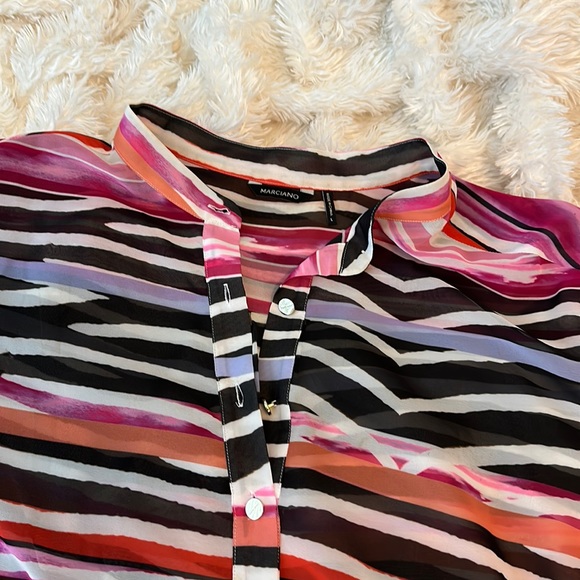 Marciano multi color blouse size LG great condition - Picture 1 of 3